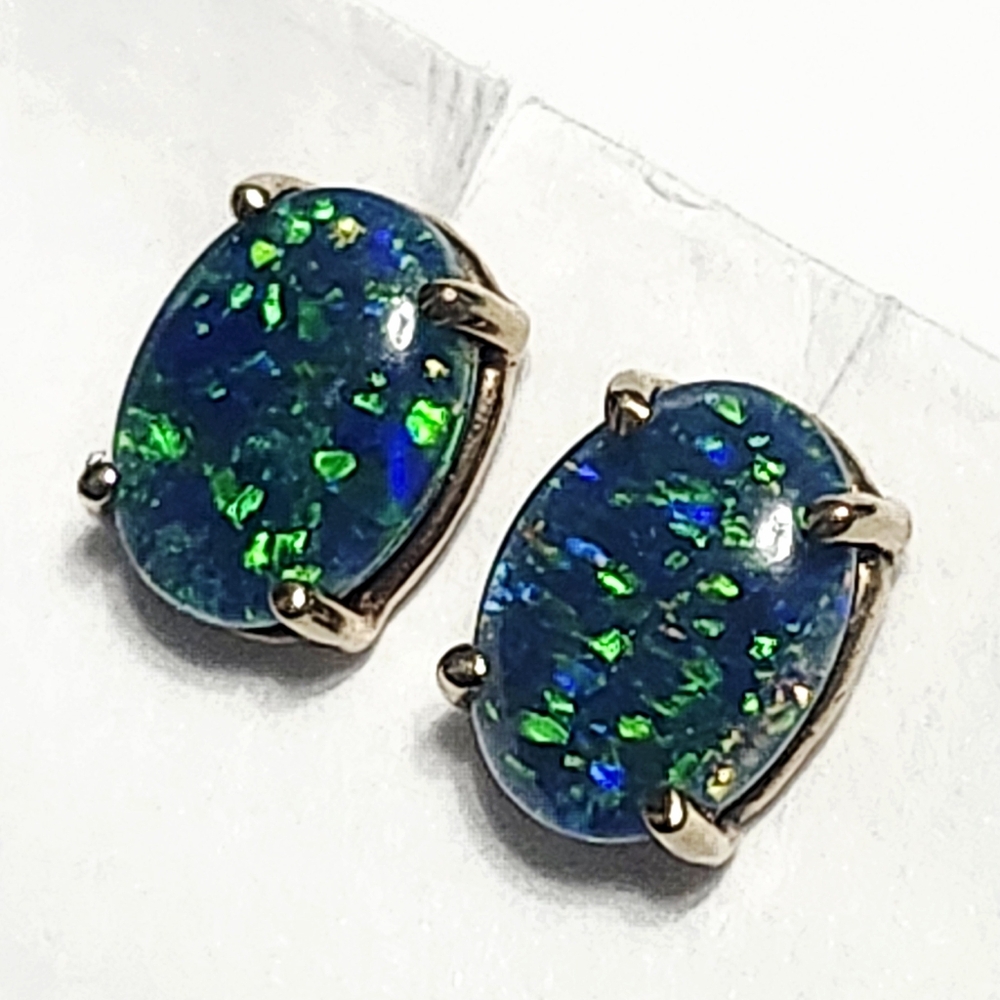 Opal Gold Stud Oval Solitaire Earrings Cabochon 8x6 mm - Picture 15 of 15